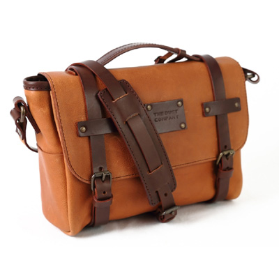 Pregi e caratteristiche della pelle conciata al vegetale